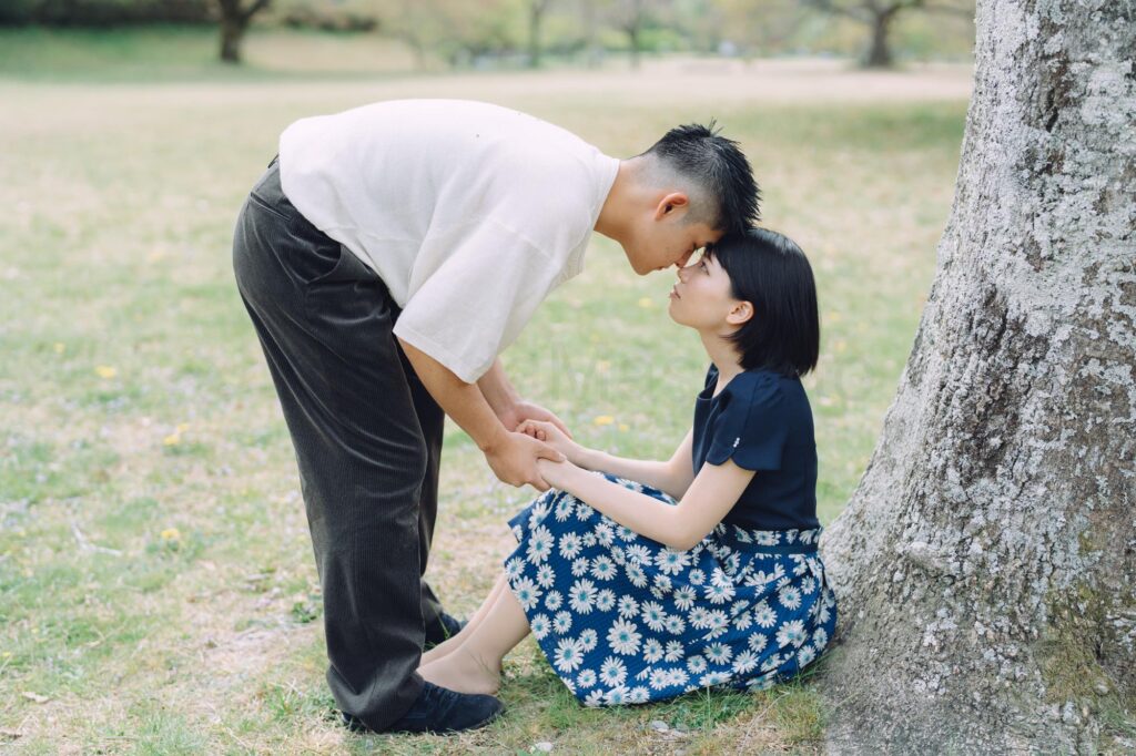 愛知県瀬戸市の定光寺公園でカップルフォトの出張撮影をしました｜撮影写真（4枚目）