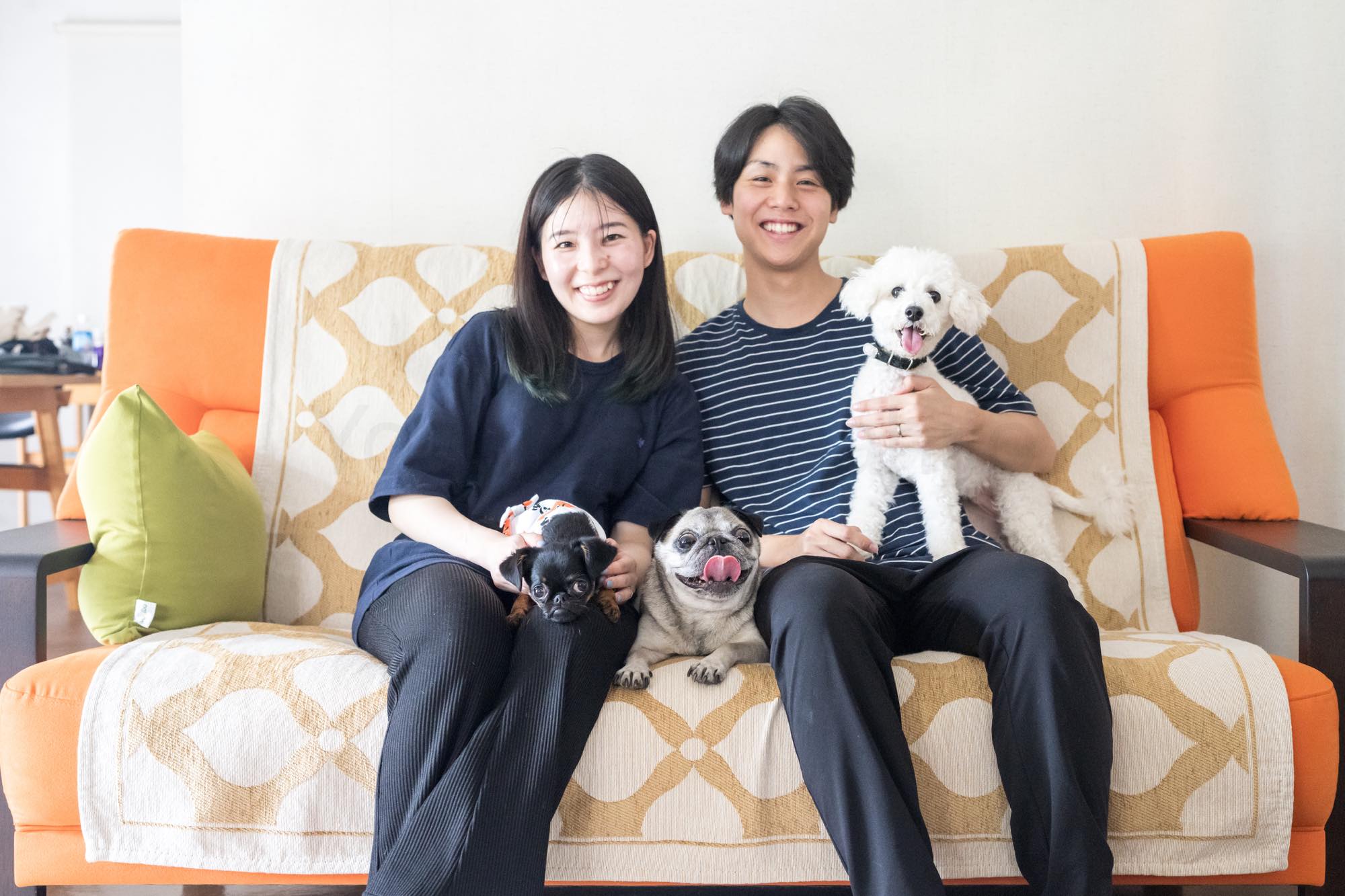 爱知县冈崎市与三只狗狗一起的上门家庭写真 — 1